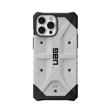 Load image into Gallery viewer, iPhone 14 UAG Pathfinder Series Case
