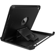 Load image into Gallery viewer, iPad Pro (9.7&quot;) Otterbox Defender Series Case
