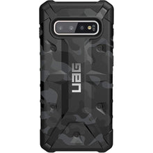 Load image into Gallery viewer, Samsung Galaxy S10 UAG Pathfinder SE Camo Series Case
